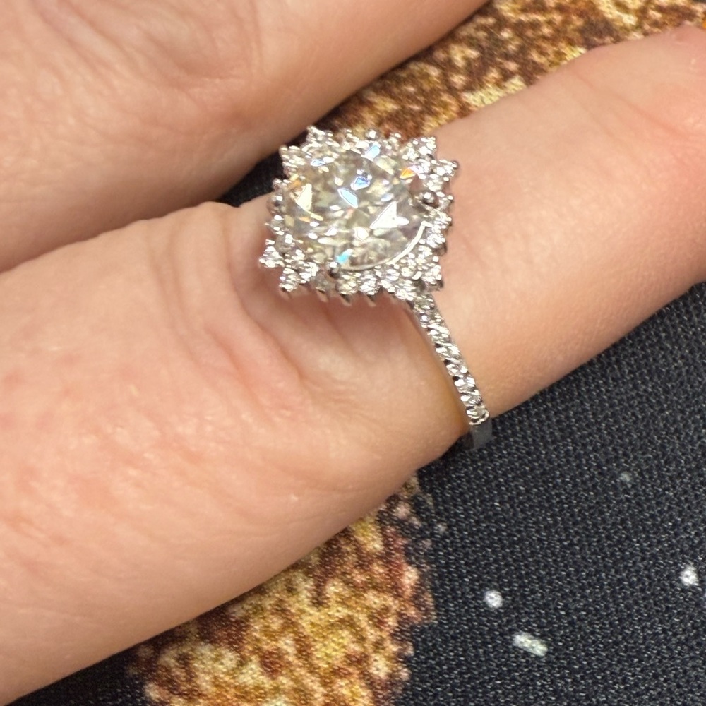 925 Silver 2ct Moissanite Halo Ring - Picture 2 of 8